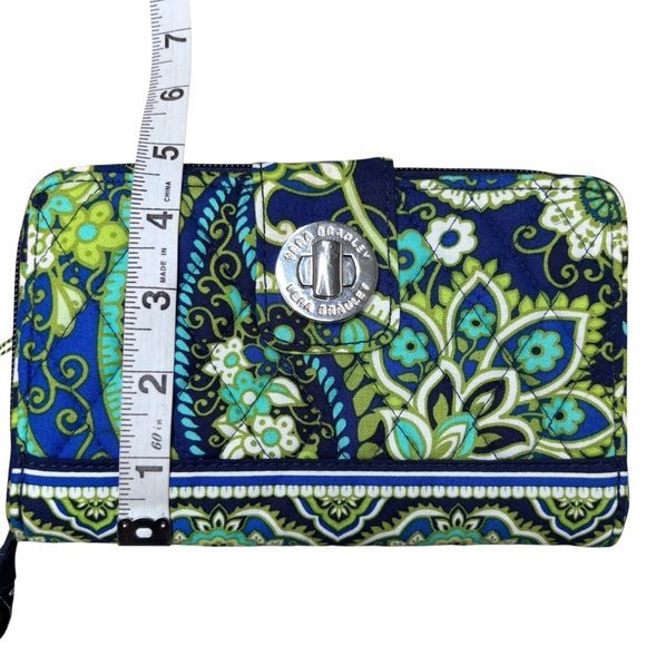 Vera Bradley Turn Lock Wallet - Picture 10 of 11